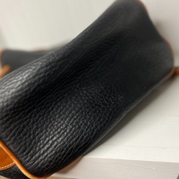 Dooney & Bourke Women's Drawstring Shoulder Bag Handbag Multicolor Size Medium - Picture 6 of 9